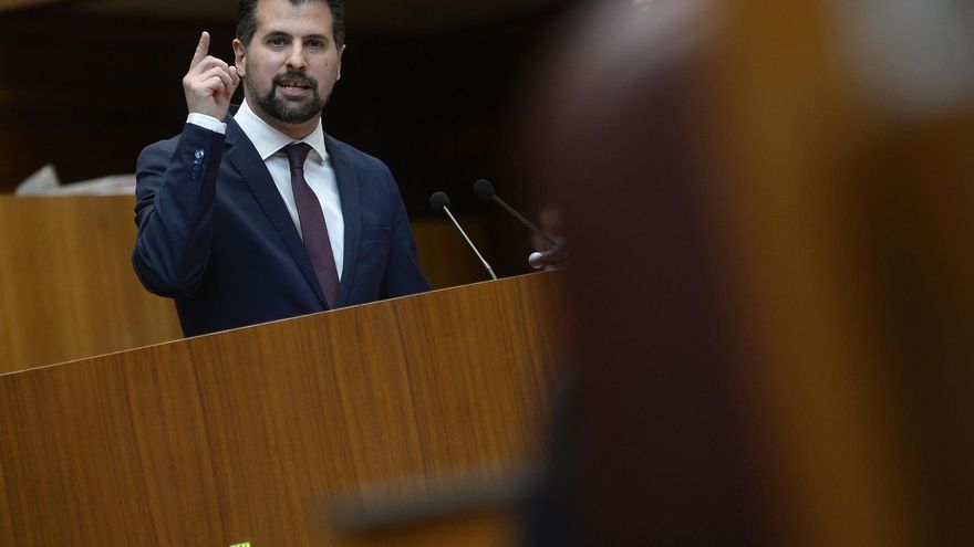 El PSOE impulsará una comisión de investigación por el fuego de Zamora y Mañueco reprocha que "se regodeen en la tragedia"