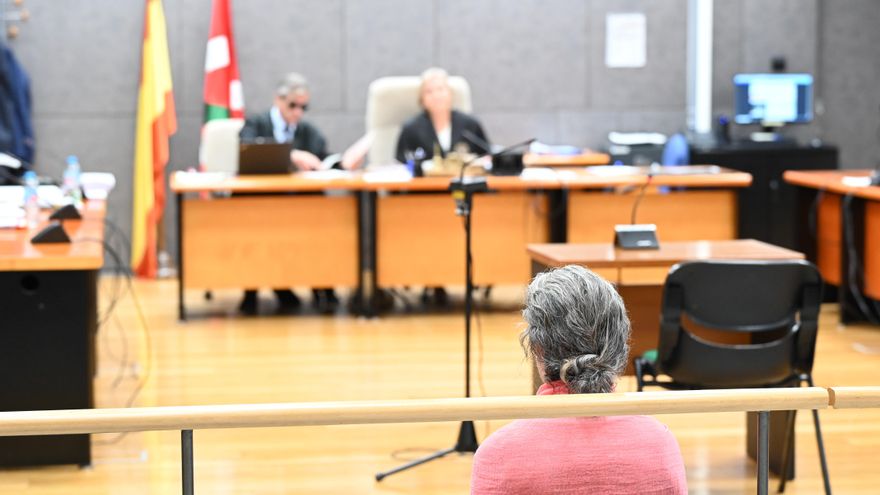 La enfermera acusada de simular vacunaciones en Osakidetza no declara en el juicio: "No estoy en condiciones"