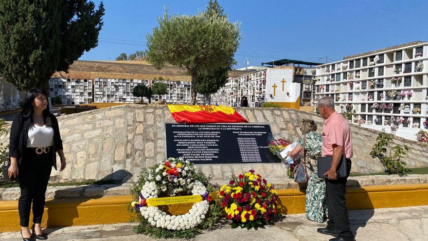 Ceremonia final para nueve represaliados del franquismo y tres representantes de la columna minera de Riotinto