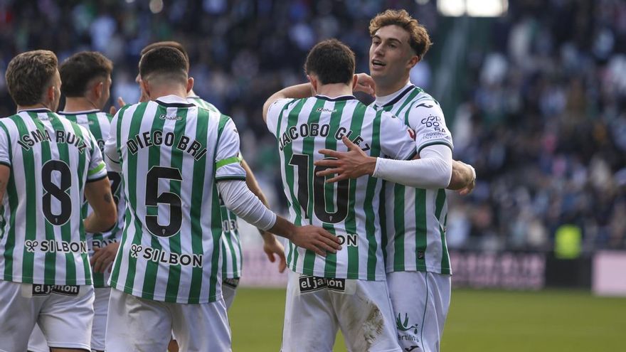El Córdoba CF firma su mejor tramo en Segunda División en los últimos 26 años