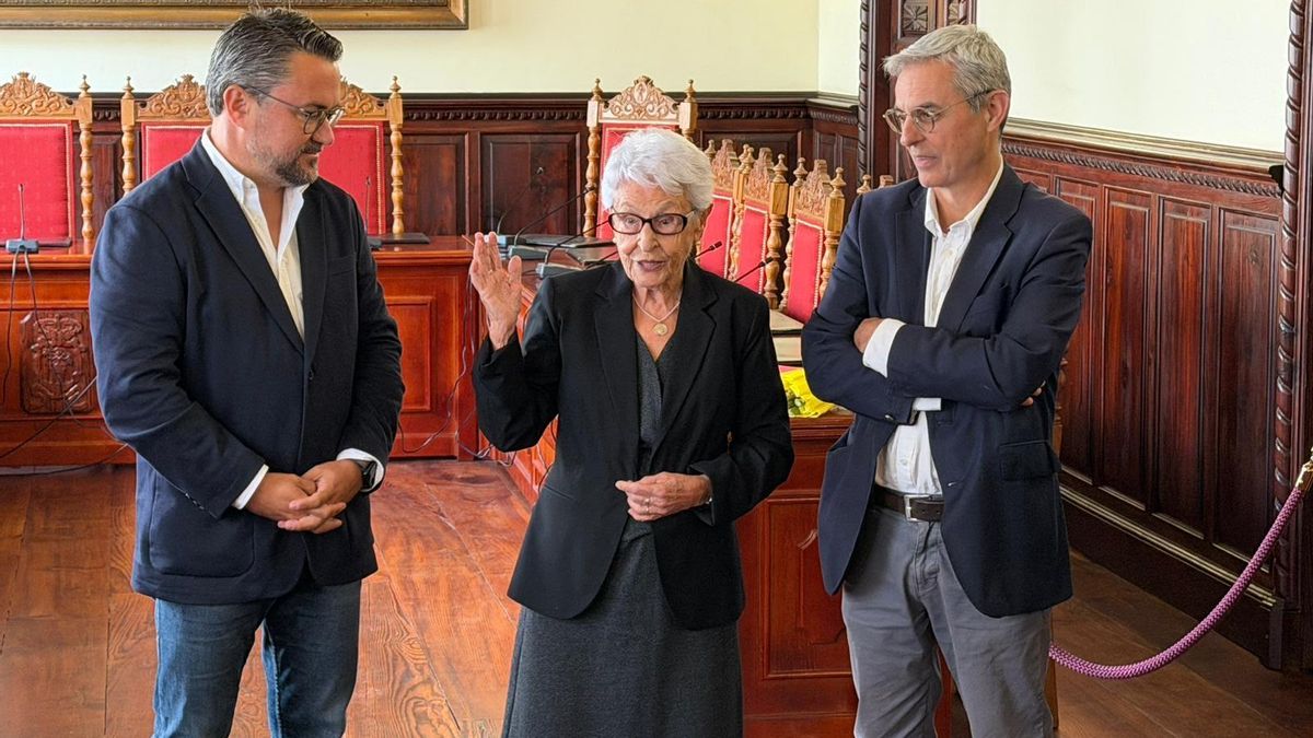 Santa Cruz de La Palma reconoce la trayectoria solidaria de Rosa María Jaubert Lorenzo