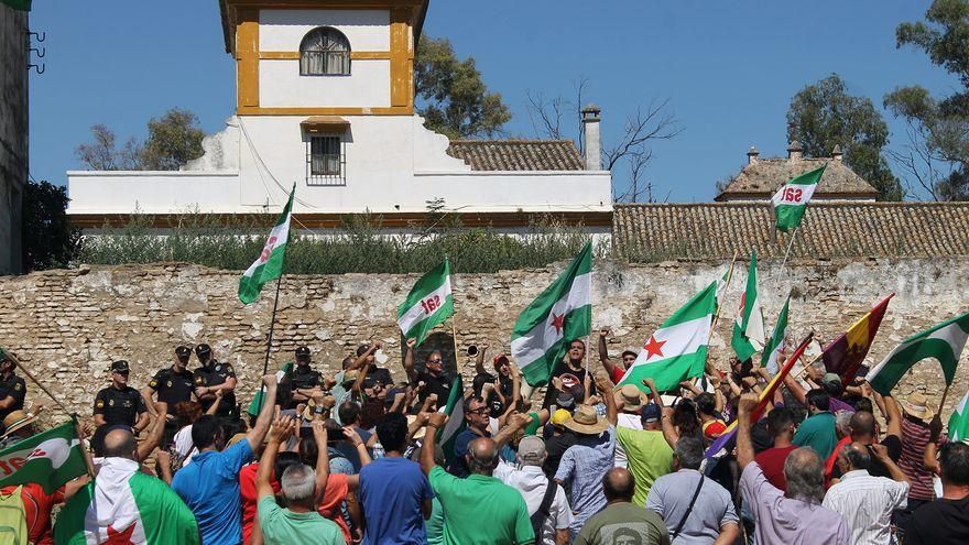 En busca de la prueba de cargo que permita hacer público Gambogaz, el cortijo de Queipo de Llano