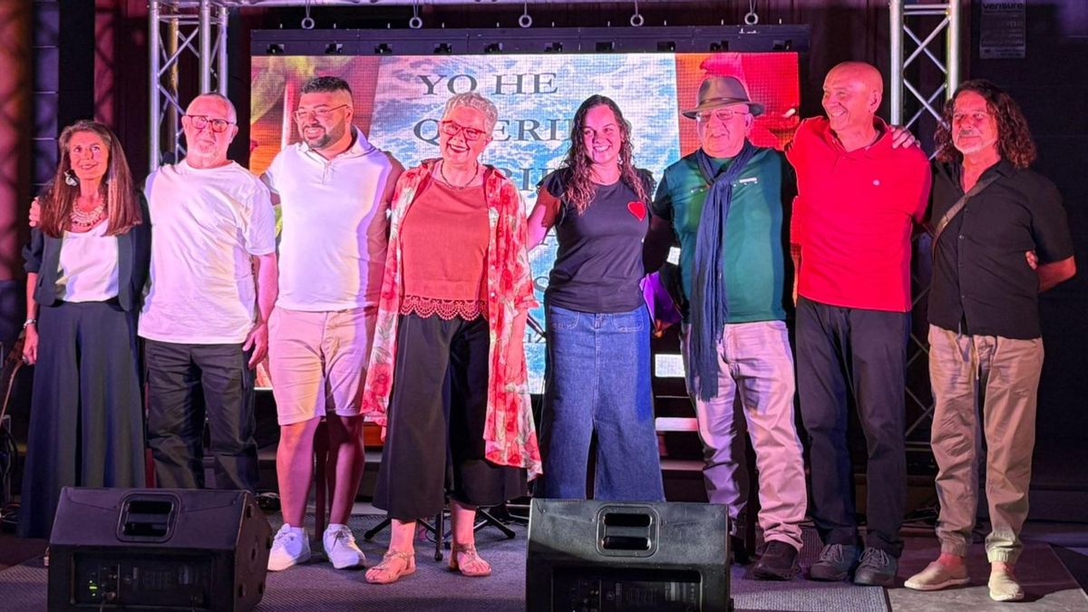 Una noche inolvidable: Tijarafe se emocionó con la presentación del poemario de Natalio Cruz Duque