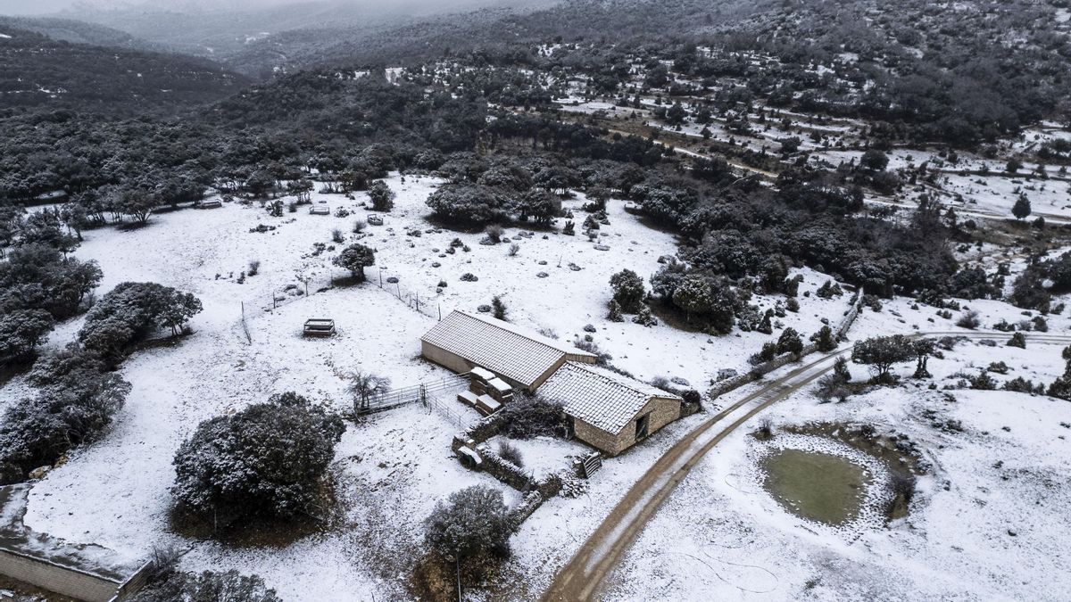 La borrasca Francis complica el fin de las vacaciones de Navidad en la Comunitat Valenciana con nieve y frío extremo