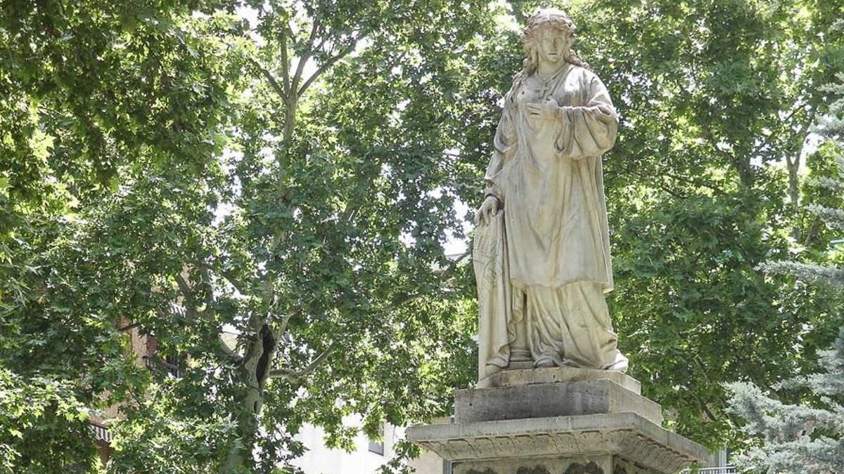 Homenaje a Mariana Pineda en la plaza que lleva su nombre en Granada