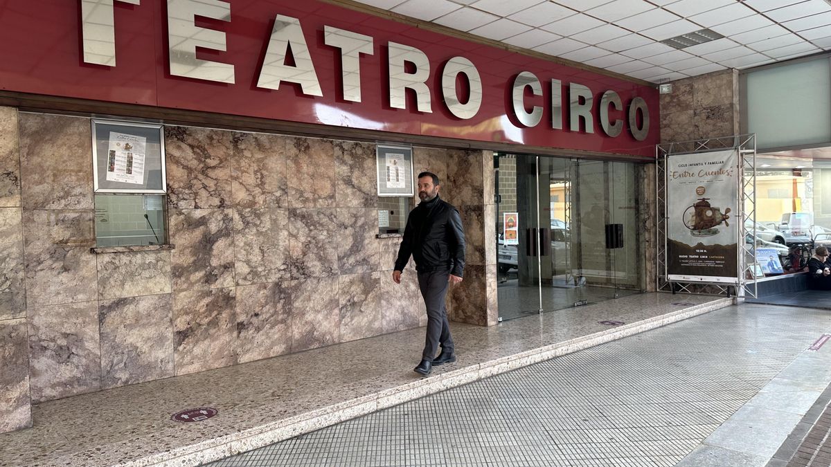 Cultura, mafiosos, teatros, cines cerrados y además un pebetero