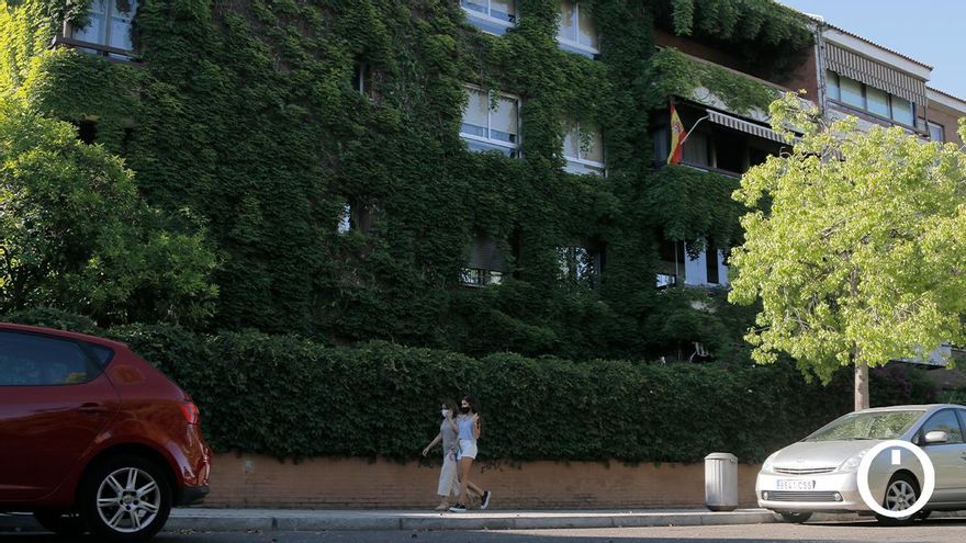 Edificios de la calle Teruel con cubierta vegetal