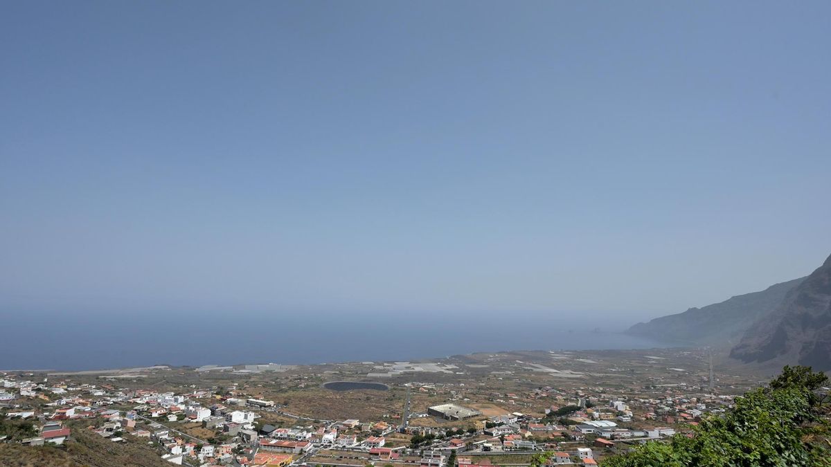 Imagen de la presencia de calima en el Valle de El Golfo, en el municipio de La Frontera.