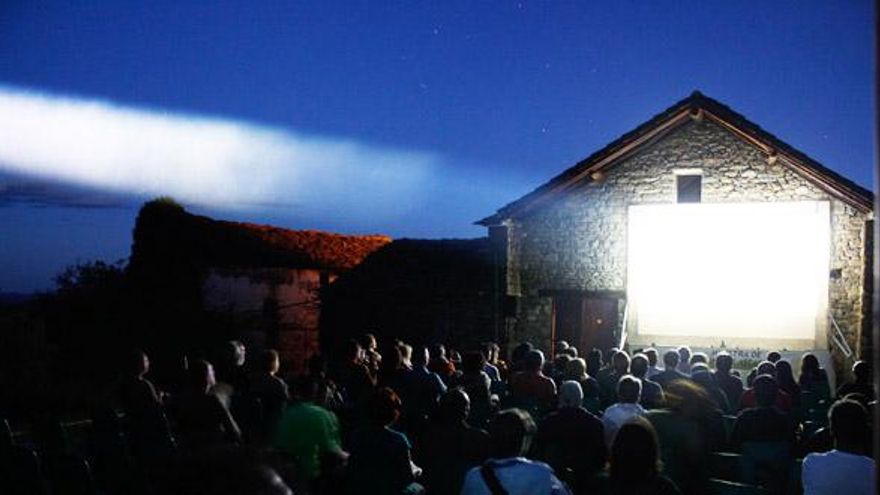 El festival de cine más pequeño del mundo se celebra en Huesca y sopla las velas de su décimo cumpleaños