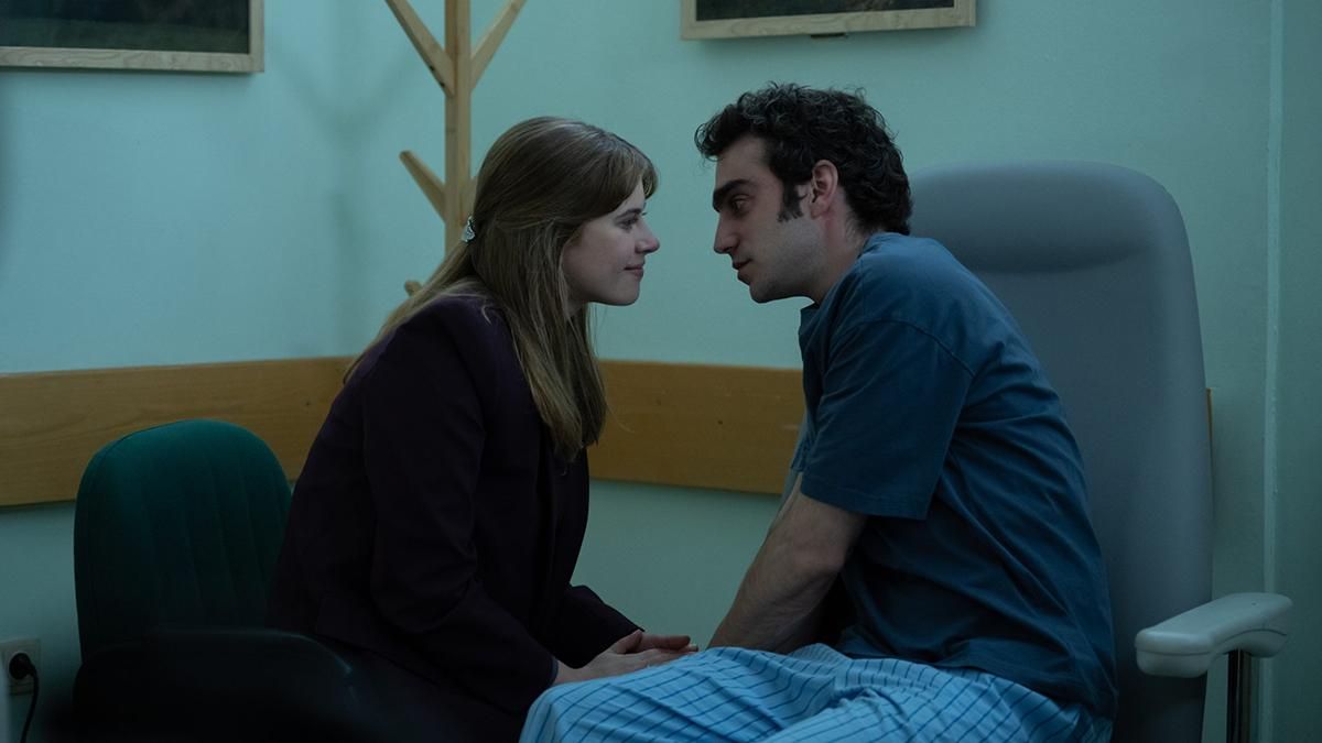 Elisabet Casanovas y Nacho Sánchez, en la segunda temporada de 'El Centro'