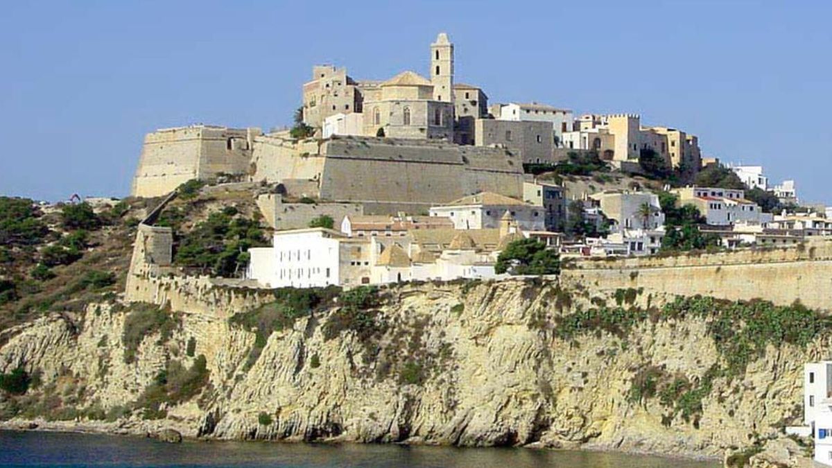 ¿Cómo llega el sur del Sáhara a una isla balear medieval? Un análisis de ADN destapa rutas y mezcla genética en Ibiza