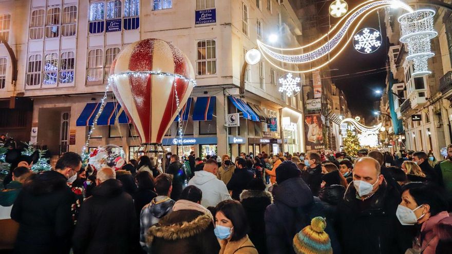 Ambiente en las calles y establecimientos de Vigo, a 27 de noviembre de 2021, en Vigo, Galicia (España)