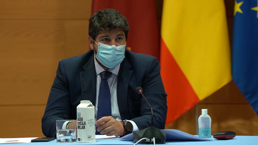 Fernando López Miras presidiendo el comité de seguimiento COVID