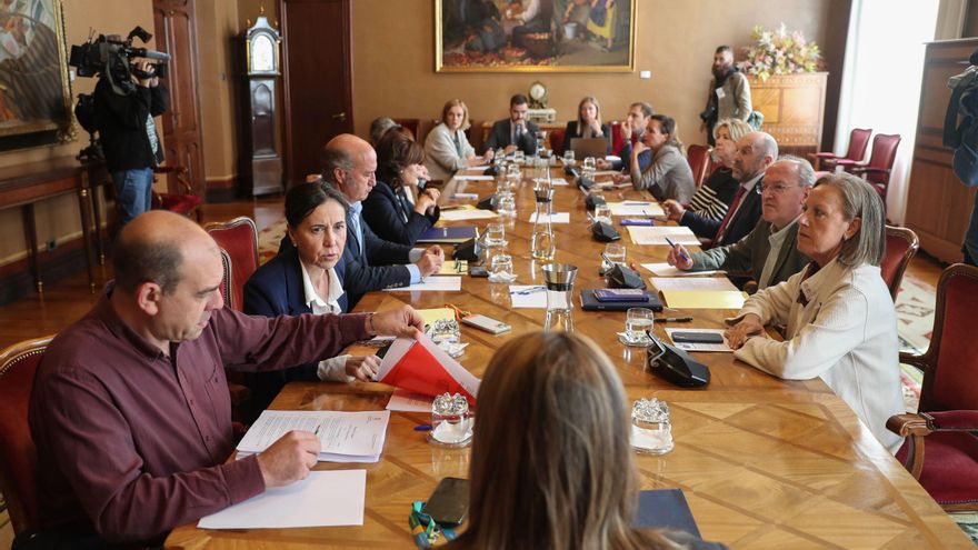 La comisión parlamentaria que investigará el accidente minero de Zarréu se constituirá en Asturias el día 15