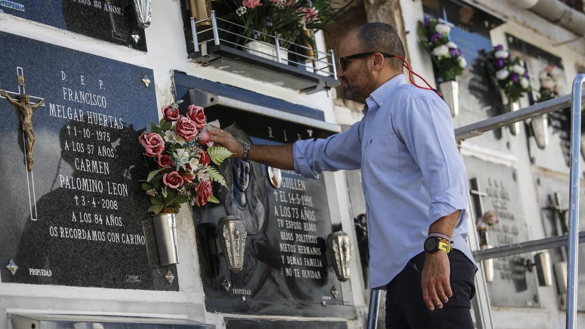 Día de Todos los Santos en el cementerio de San Rafael