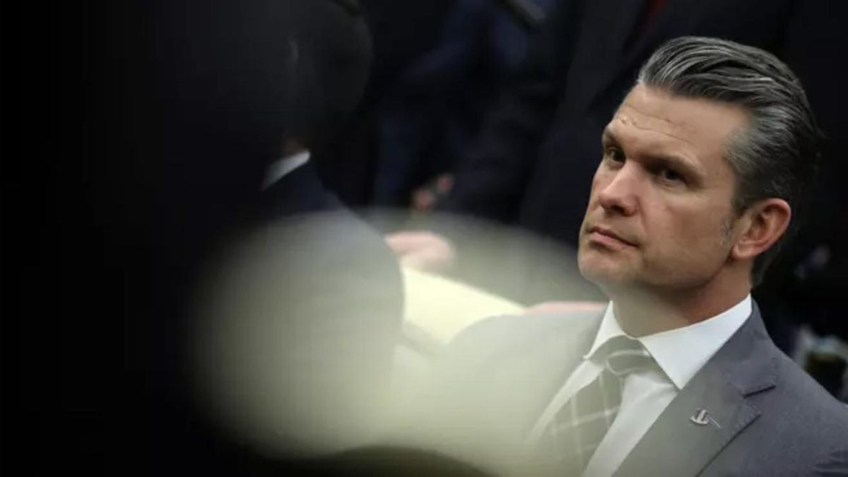 El Pentágono asegura que un submarino de EE.UU. atacó el buque de guerra iraní con 180 personas a bordo hundido frente a Sri Lanka