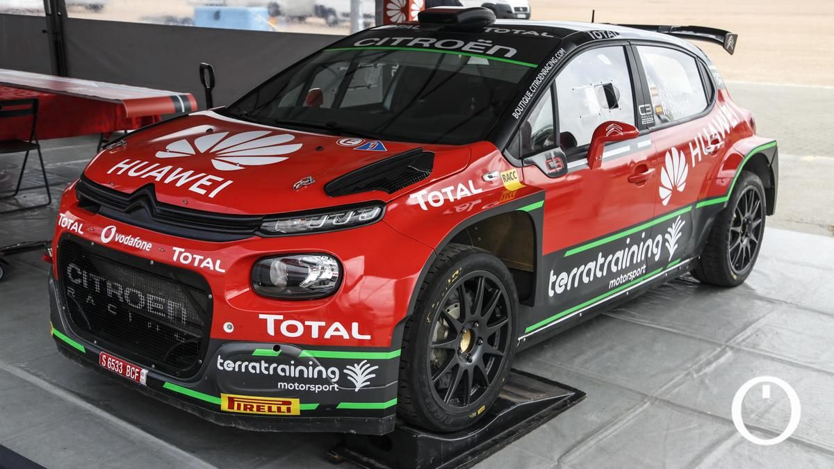 Parque cerrado del XXXVIII Rallye Sierra Morena