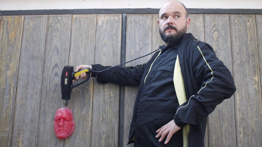 Niño de Elche prende a Niño de Elche