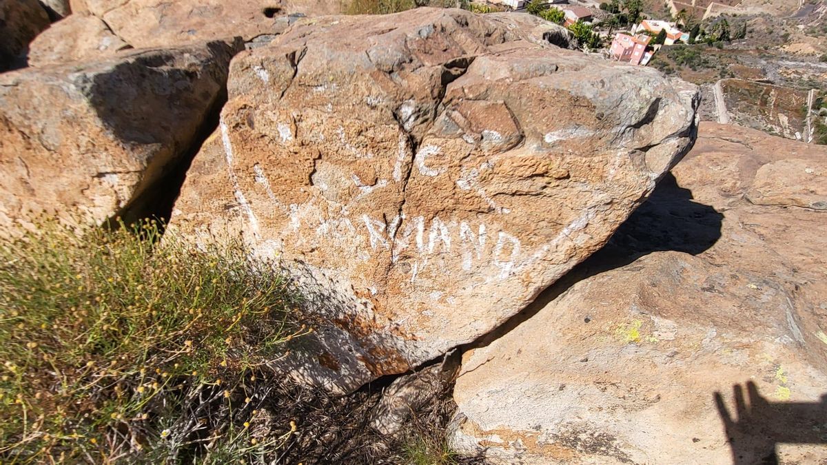 Pintada en el yacimiento guanche.