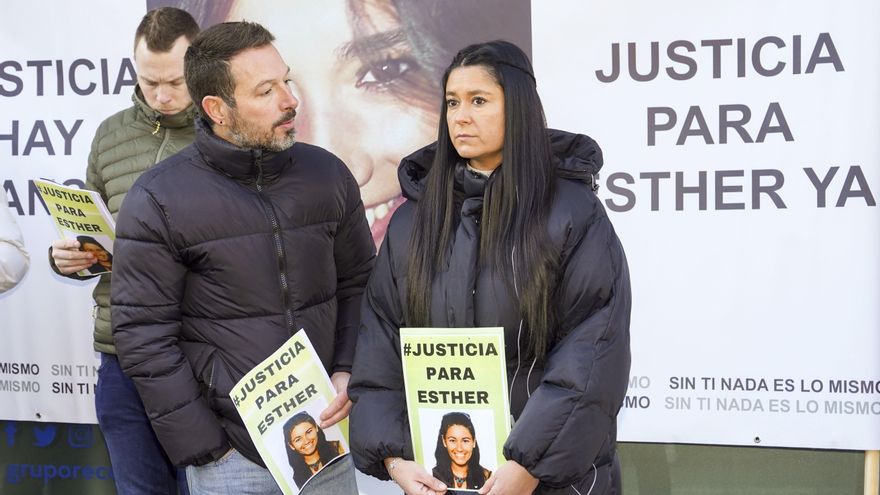 La jueza mantiene en libertad al único investigado por la muerte de Esther López