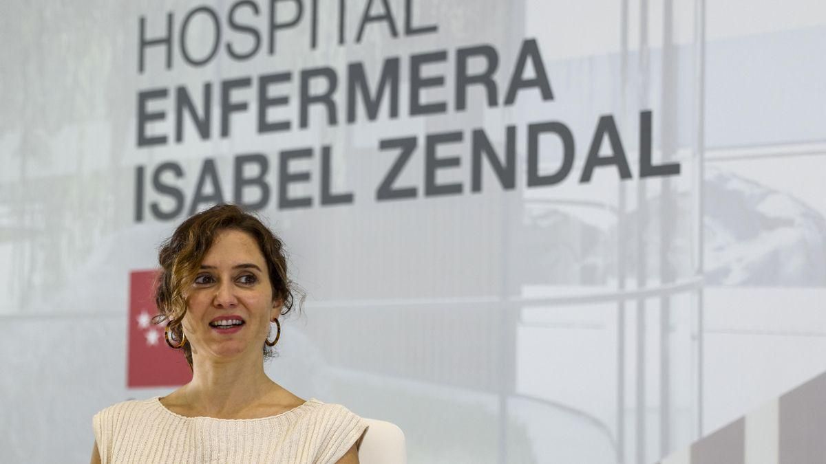 El Gobierno de Ayuso traspasa fondos de Emergencias o servicios sociales para pagar facturas de la sanidad madrileña