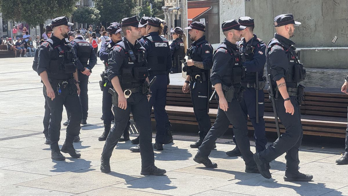 Nueve policías contusionados en altercados registrados en las fiestas de Vitoria y en Eibar y Arrasate-Mondragón