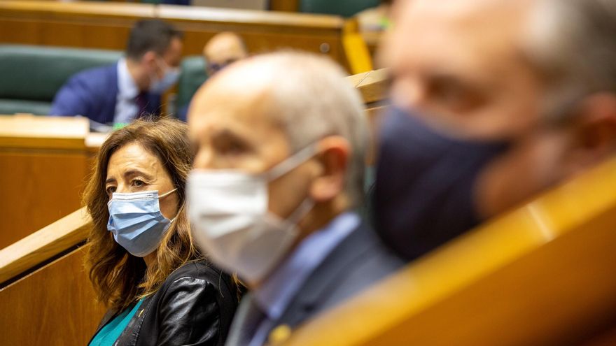 Los Gobiernos central y vasco cierran la transferencia del IMV, que estará valorada en unos 188 millones