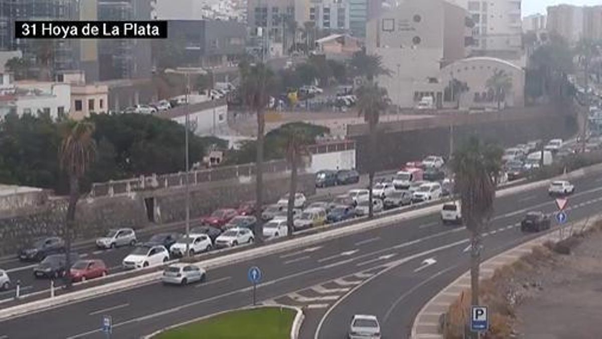 Retenciones en la GC-1, sentido sur.