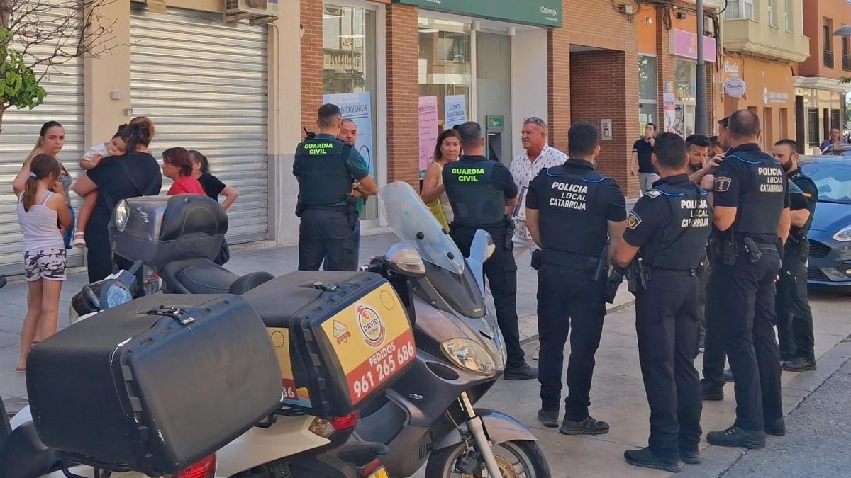 Una madre y su hija, víctimas de violencia de género, son desahuciadas junto a sus dos hijos menores en Catarroja