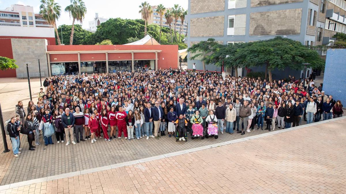 Casi 900 alumnos de Secundaria de Gran Canaria participan en el concurso de redacción del colegio Claret