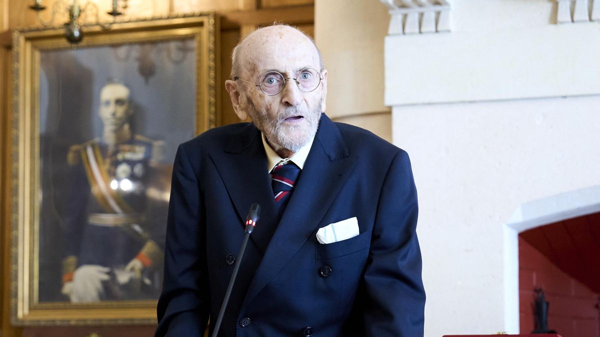 El escritor Álvaro Pombo