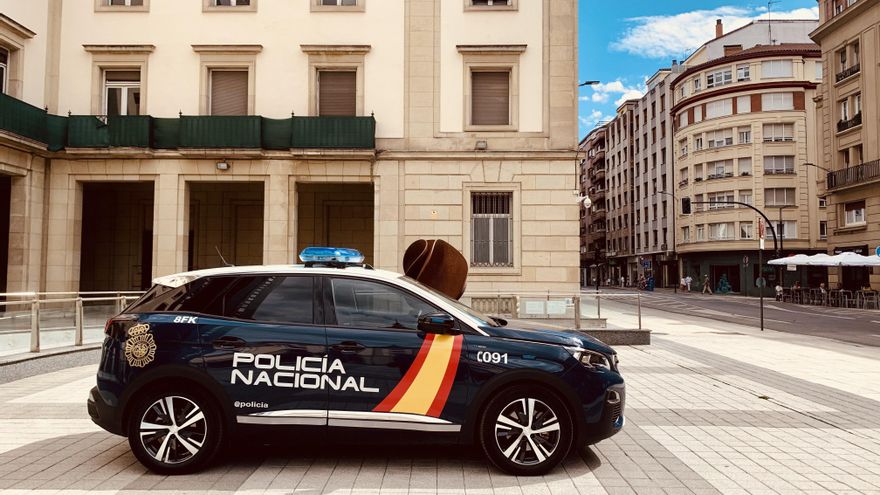 Detenido en Vitoria por almacenar y distribuir casi 140.000 archivos de contenido pedófilo "de extrema crudeza"