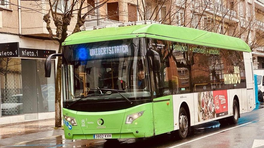 Denuncian que un modelo de autobús de Vitoria se bloquea "de repente" y se queda sin dirección ni frenado asistidos