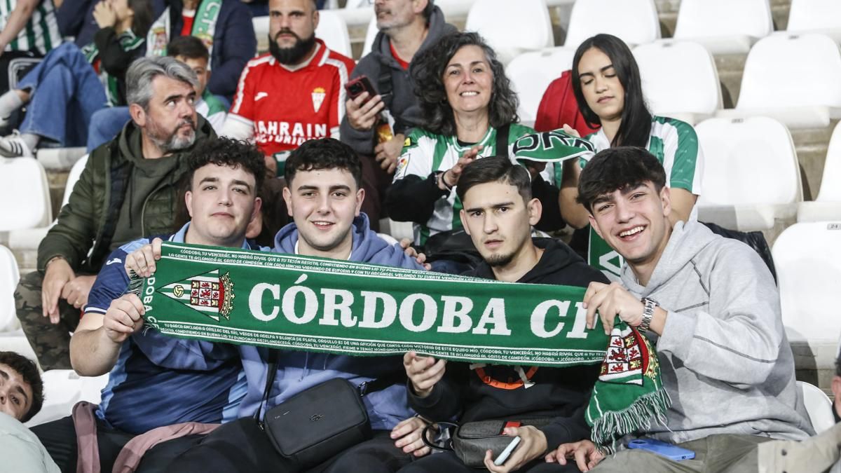 Grada Blanquiverde del Córdoba CF - FC Andorra