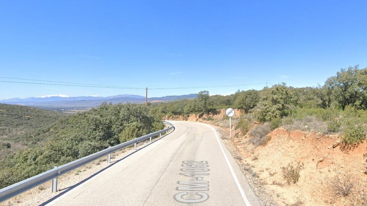 Un hombre de 27 años fallece y otro resulta herido tras caer su turismo por un terraplén en Guadalajara