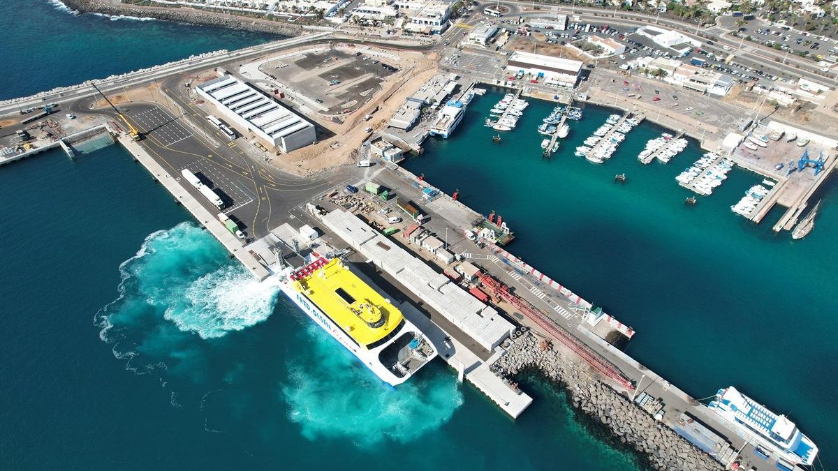 Puertos Canarios pierde un 1,3% de pasajeros hasta agosto