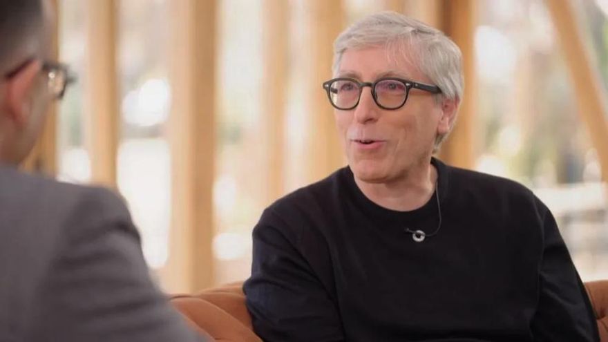 David Trueba cuenta en el 'Chester' su simpática anécdota con Rosalía: "Mis hijos piensan que hice el ridículo"