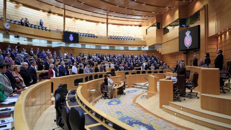 La próxima semana no habrá pleno en el Congreso, pero sí en el Senado, que ha adelantado una sesión de su calendario para compensar la supresión de otra en la semana previa a las elecciones de Galicia y el País Vasco, de manera que su actividad acaparará en estos días el protagonismo político. EFE/ Fernando Alvarado/Archivo