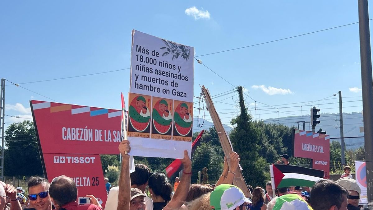 Casares se suma a la petición de expulsar a Israel de La Vuelta y pide "no poner el foco" en los manifestantes