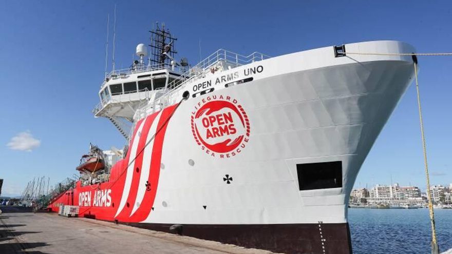 El Open Arms Uno, la embarcación de rescate atracada en el puerto de Burriana.