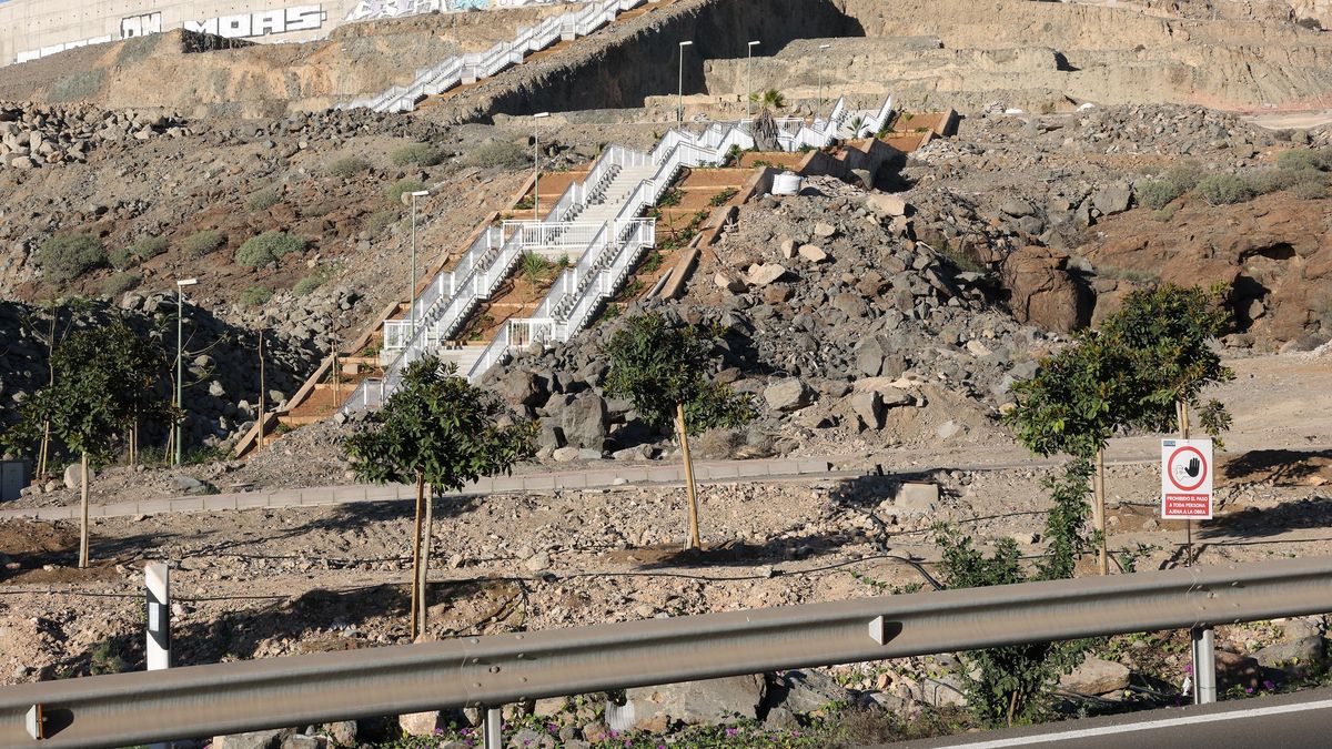 Escaleras de la futura urbanización 'Vista Balito'.
