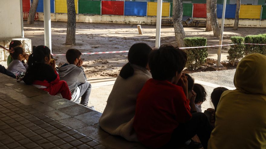Un año después de la dana, más de 30% de los niños y niñas afectados aún sienten miedo de la lluvia