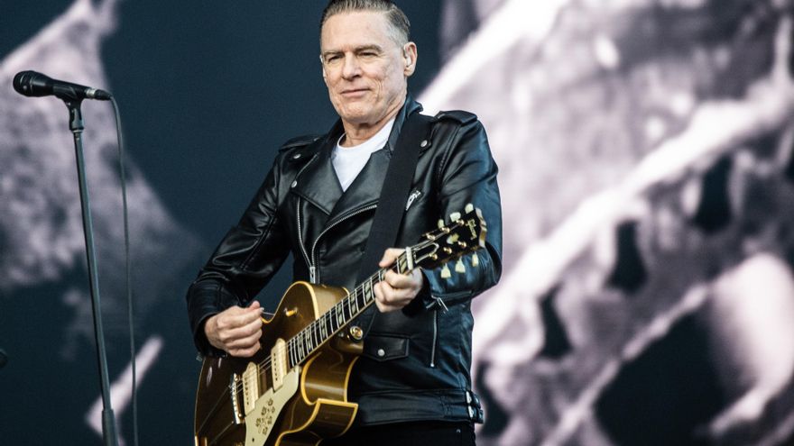 Bryan Adams actuará en Bogotá en marzo de 2026 como parte de su gira Roll With The Punches
