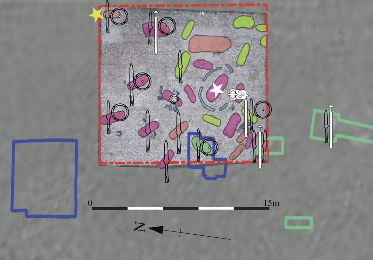 Algunas hojas incluían partes de distintas épocas, como pomos decorados o fundas elaboradas