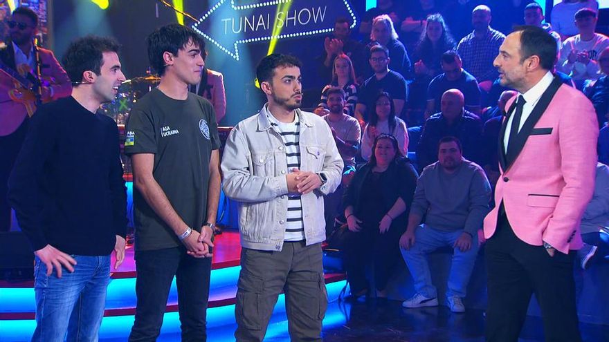 TVG traslada la versión de Mediaset sobre las Campanadas de los Mozos de Arousa, que estos niegan: "Es mentira"