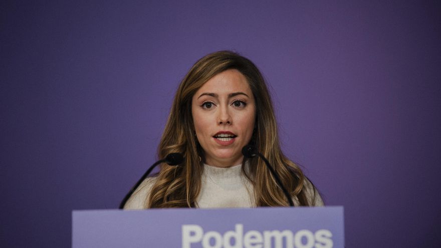 Archivo - La secretaria de Acción Institucional de Podemos, María Teresa Pérez, ofrece declaraciones a los medios para valorar el discurso del Rey Felipe VI, en la sede de Podemos, a 24 de diciembre de 2023, en Madrid (España).