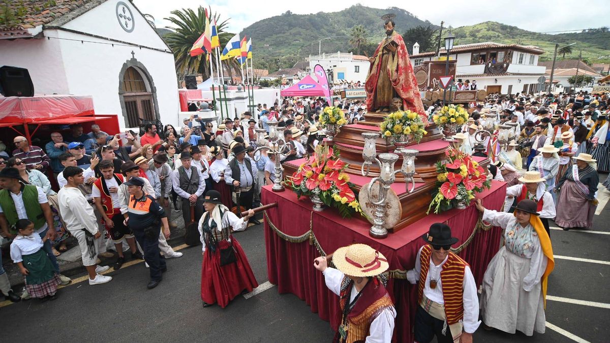 Más de 15.000 personas abarrotan la Romería de San Marcos en Tegueste