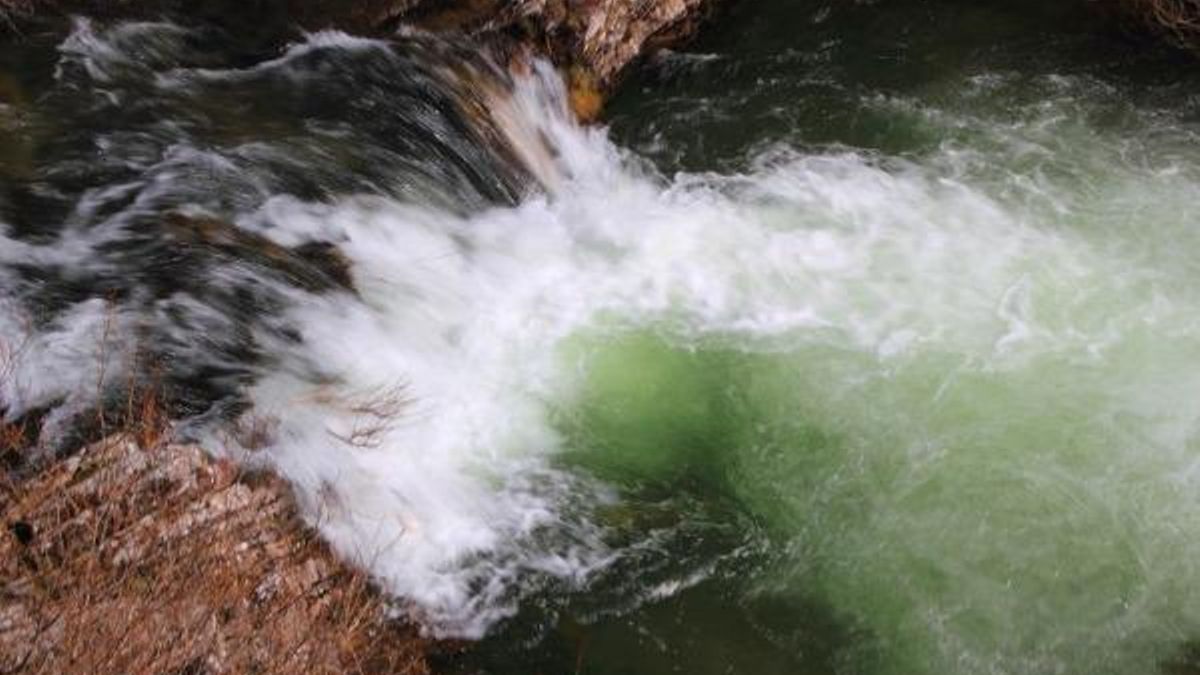 La Junta pide construir un puente nuevo sobre el río Selmo en Villarrubín, en Oencia