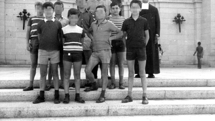 Así vivían los niños la "violencia contenida" de la escolanía del Valle de los Caídos