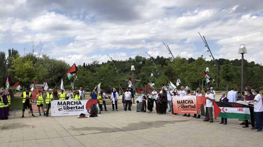 Concentración en apoyo al pueblo saharaui frente a las Cortes de Castilla y León.